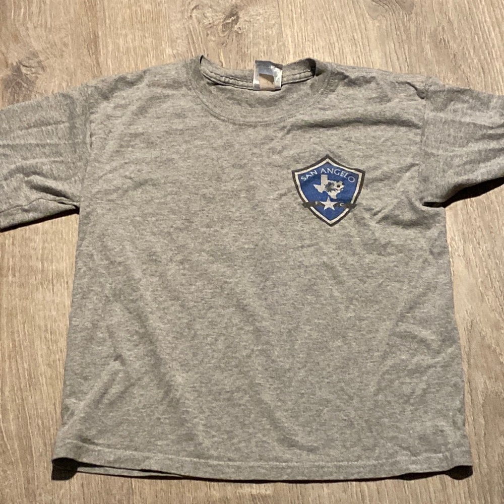 Boys San Angelo t shirt m
